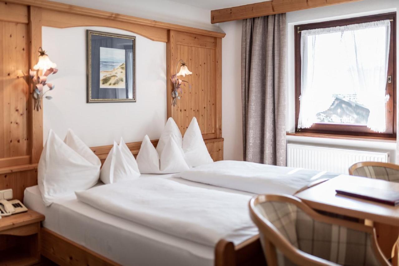 Hotel Alpenrose Pertisau Exterior photo